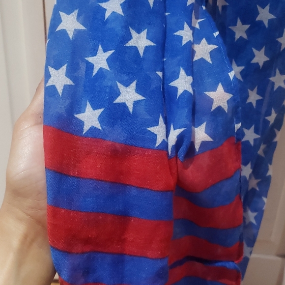 Scarf - Picture 4 of 4